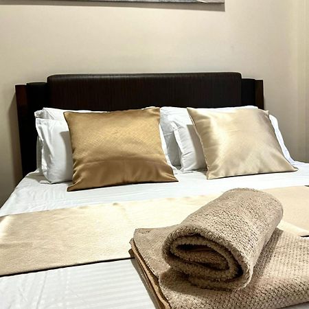 Studio At 81 Newport Boulevard Near Naia With Free Access To All Amenities Up To 2 Pax Manila Zewnętrze zdjęcie