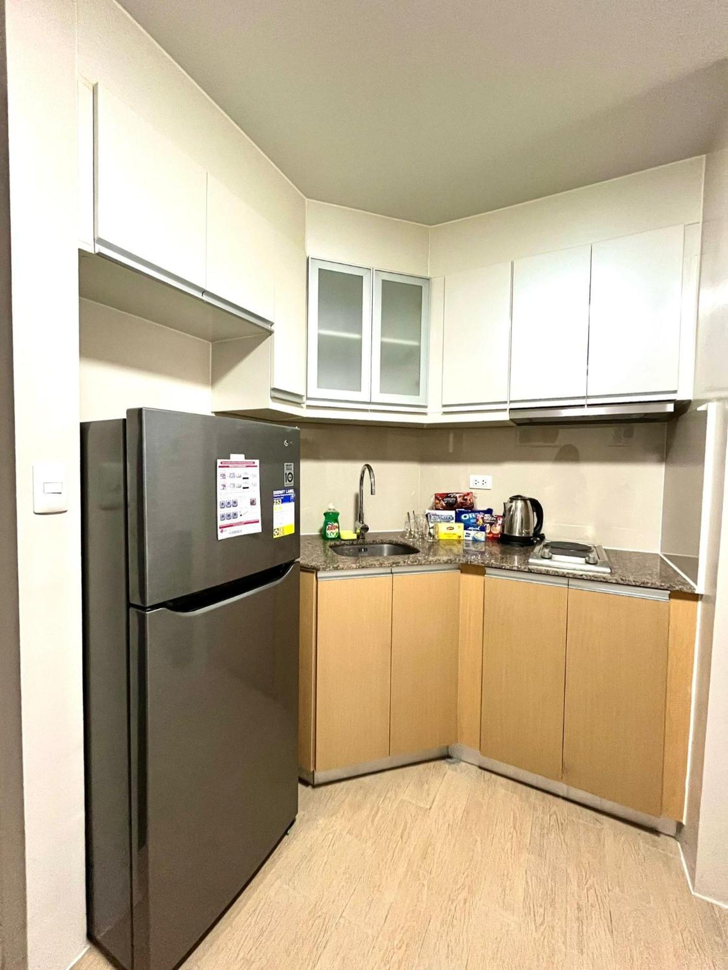 Studio At 81 Newport Boulevard Near Naia With Free Access To All Amenities Up To 2 Pax Manila Zewnętrze zdjęcie