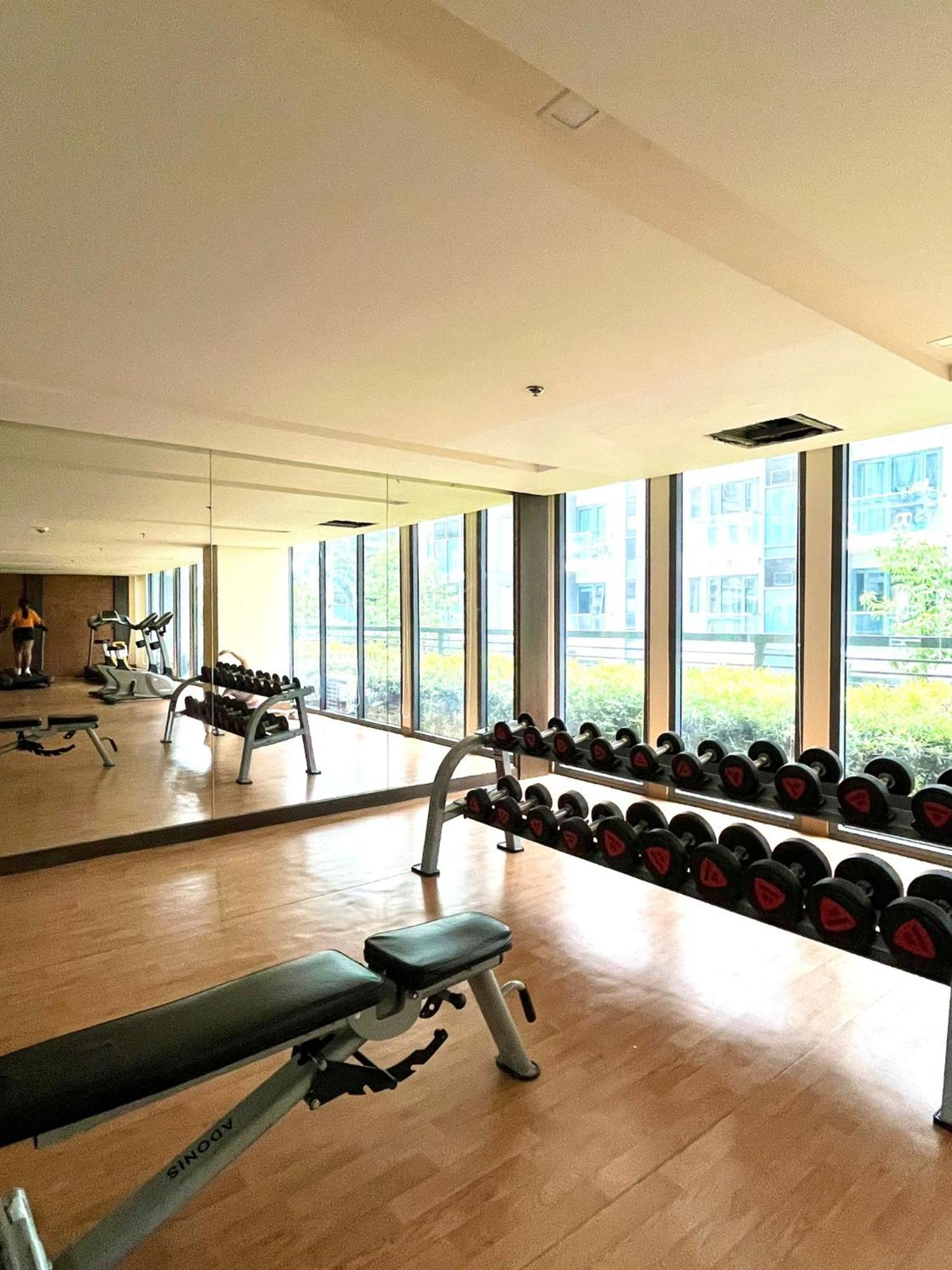 Studio At 81 Newport Boulevard Near Naia With Free Access To All Amenities Up To 2 Pax Manila Zewnętrze zdjęcie